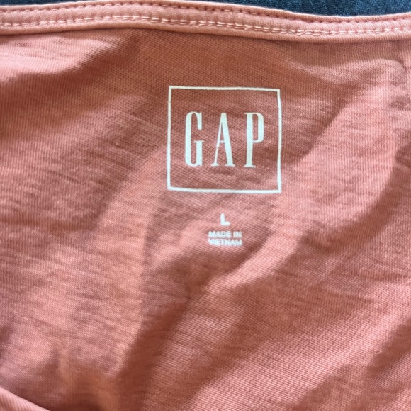 GAP Women's Rust Peplum Top - Picture 2 of 2